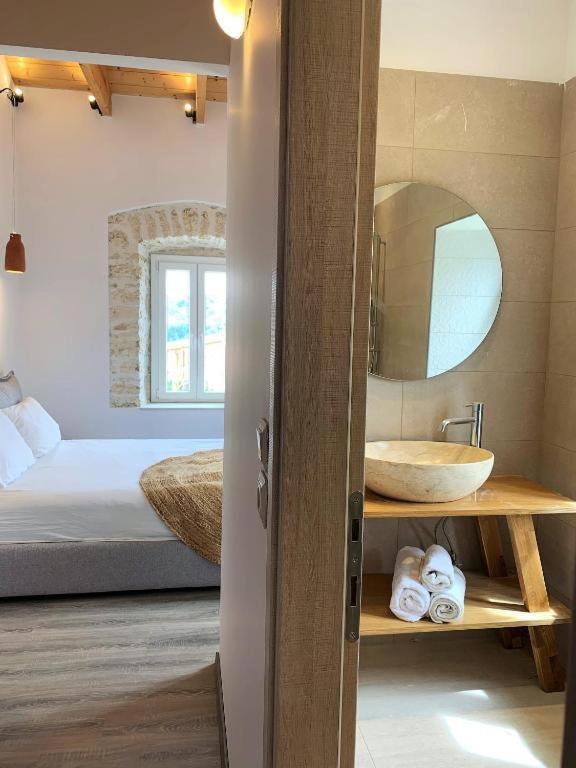 Mangata Suites Homes With Private Pools Spartokhórion 外观 照片